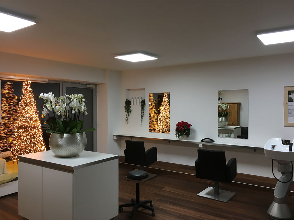 Festtagsfrisur in unserem neuen Raum