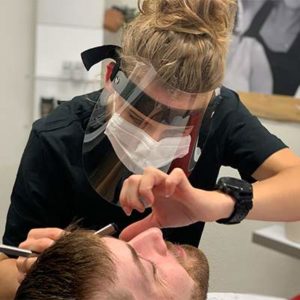 Sicherheit durch Sauberkeit beim Coiffure